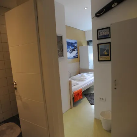Windward Hostel Zadar Exterior photo